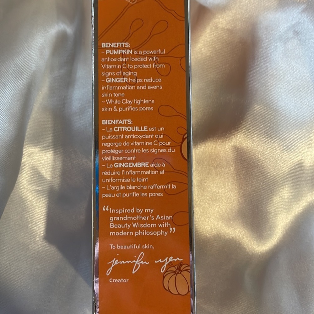 Purlisse Pumpkin & Ginger Detoxifying Charcoal Mask 2.5 oz- all skin types - Picture 5 of 6